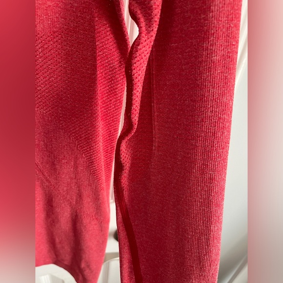 Lululemon Swiftly Tech 1/2 Zip - Picture 3 of 5